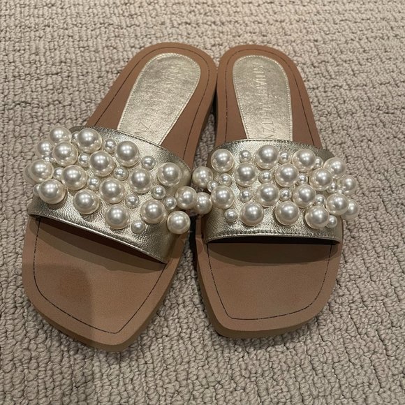 Worn Once Stuart Weitzman Goldie Slides in Gold - Picture 5 of 5